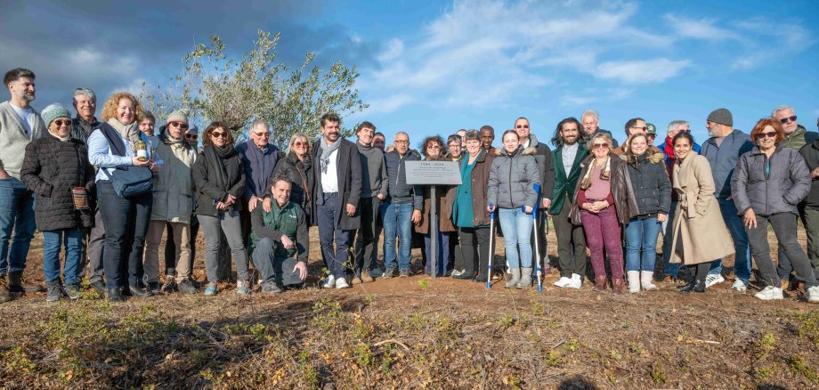 Gruppenbild der Delegation und Gastgeber